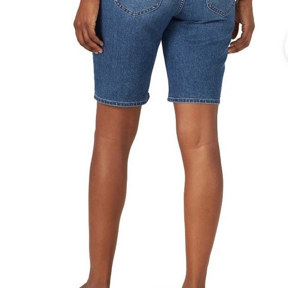 — Lee Women’s Midrise Bermuda shorts - New - Picture 2 of 4